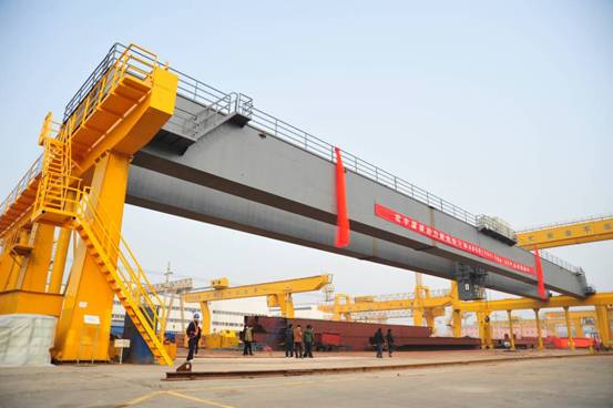 世界核工业领域起重机室内跨度***大桥式双梁起重机展示现场